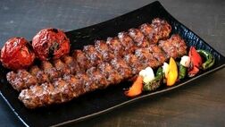 طرز تهیه کباب کوبیده خوشمزه خانگی بدون گوشت!
