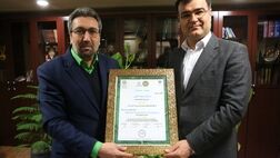 تندیس برند سبز بیمه به البرز رسید
