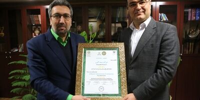 تندیس برند سبز بیمه به البرز رسید
