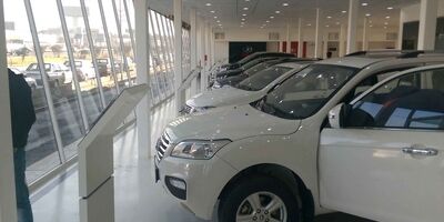 خریدار واقعی خودرو کم است