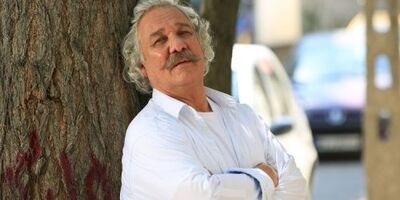 بازیگر قدیمی سینما بستری شد