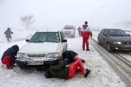 نجات ۷۹۷ نفر از برف و کولاک در ۸ استان
