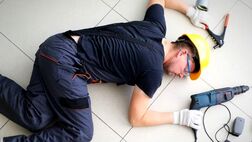  اگر دچار برق گرفتگی شدیم چکار کنیم؟ 