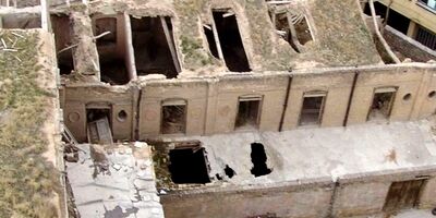 سقف لرزان واحدهای مسکونی فرسوده در حوادث!
