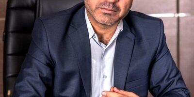 مدیرکل توسعه سرمایه انسانی بیمه مرکزی  لوح تقدیرجشنواره شهید رجایی را از آن خود کرد