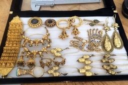 سرقت ۳۰ میلیارد تومانی طلا توسط نوه‌ خانواده
