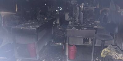 مهار آتش‌سوزی ساختمانی در خیابان سعدی / نجات ۸۵ نفر از هتل مجاور

