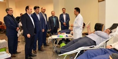 کارکنان بیمه آسیا خون خود را اهدا کردند