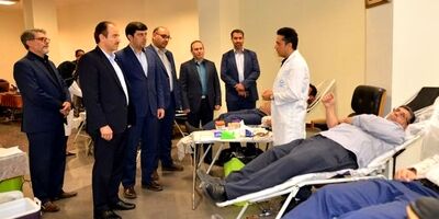 کارکنان بیمه آسیا خون خود را اهدا کردند