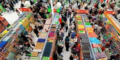توسعه  غیرکارشناسی فروشگاه‌های زنجیره‌ای سوپرمارکت داران را بی کار کرد