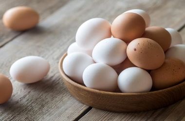 پیشنهاد جدید برای شفافیت در بازار تخم‌مرغ؛ دو نرخ روی هر بسته
