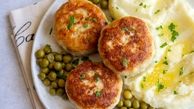 طرز تهیه کتلت روسی با مرغ ؛ ساده و خوشمزه بدون جذب روغن
