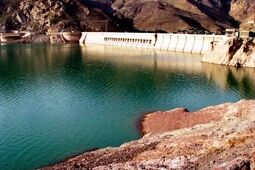 نیمی از ظرفیت سدهای کشور خالی است
