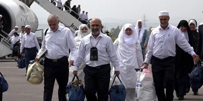 اولین گروه از زائران خانه خدا وارد کشور شدند