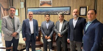 شورای هماهنگی تشکل های صنفی نمایندگان و کارگزاران با کریمی دیدار کردند