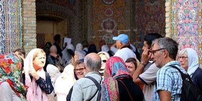 دریافت نرخ دلاری از گردشگران ورودی رانتی برای عده‌ای از ذی نفعان !