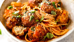 طرز تهیه اسپاگتی میت بال با سس مخصوص
