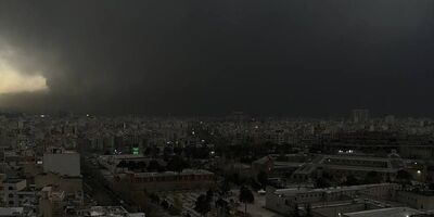 
تاریکی تهران ناشی از ترکیب دود و ابرناکی است