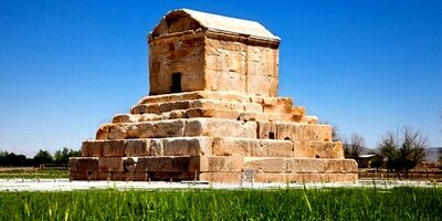 زاینده‌ رود و حیات بناهای تاریخی اصفهان
