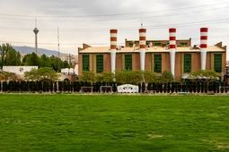 پشت صحنه روشنایی تابستان؛ تعمیرات در نیروگاه‌های پایتخت + عکس