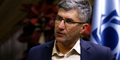 چک‌های کاغذی جمع می‌شود