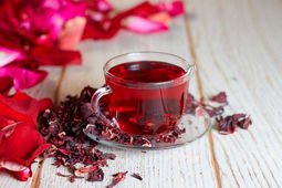 خواص چای ترش؛ از کاهش فشار خون تا تقویت ایمنی با دمنوش خوش طعم