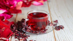 خواص چای ترش؛ از کاهش فشار خون تا تقویت ایمنی با دمنوش خوش طعم