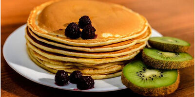 طرز تهیه پنکیک رژیمی خوشمزه در خانه