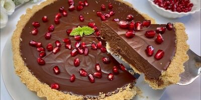 چطور با انار و بیسکوئیت تارت درست کنیم
