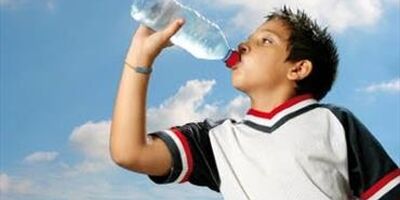 کم آبی بدن چه بلایی سر انسان می آورد؟