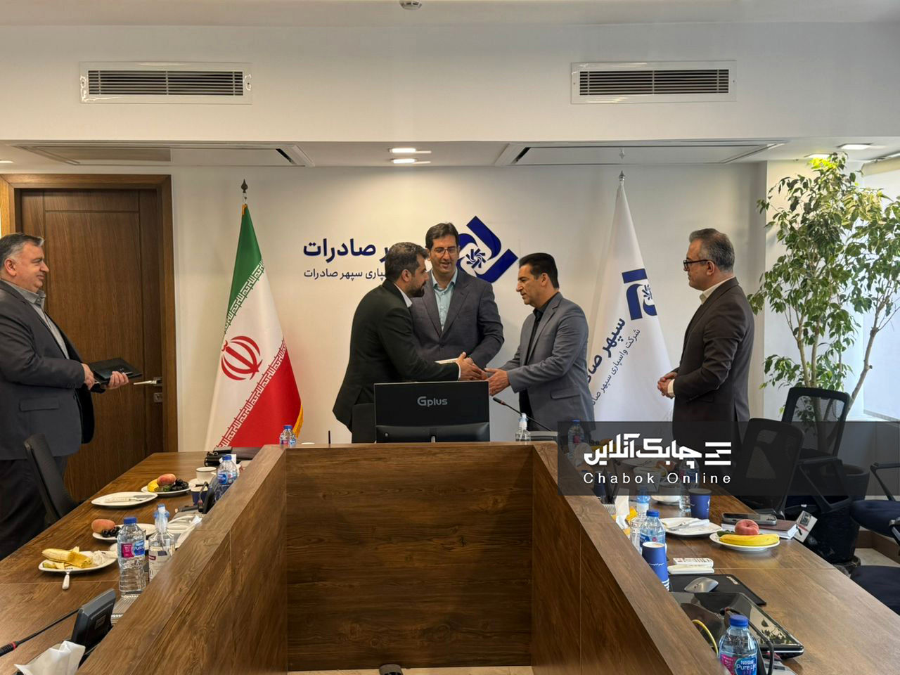 سود عملیاتی واسپاری سپهر صادرات کاهشی و سود خالص آن افزایشی شد