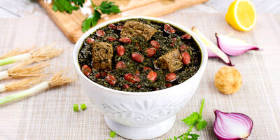 ادویه قورمه سبزی شامل چه چیزهایی است ؟