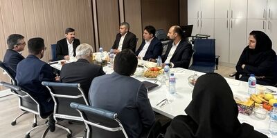 همایش گرامیداشت روز پرستار با حضور مدیرعامل بیمه رازی برگزار شد
