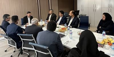 همایش گرامیداشت روز پرستار با حضور مدیرعامل بیمه رازی برگزار شد
