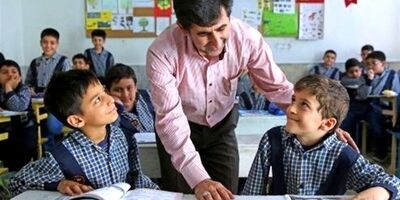 احکام رتبه جدید معلمان تا پایان امسال صادر می‌شود
