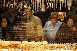ثبات نسبی قیمت‌ها در بازار ارز و طلای تهران