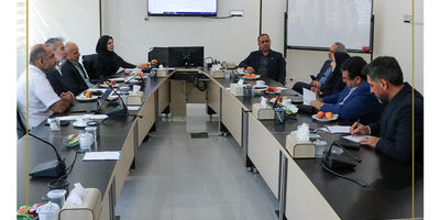 نشست کمیسیون تخصصی مالی - سرمایه‌گذاری سندیکای بیمه‌گران ایران برگزار شد