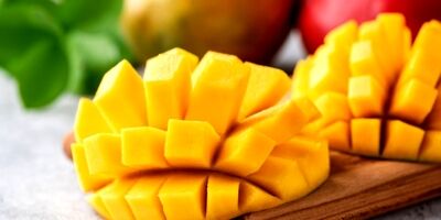 خواص توت فرنگی؛ ۱۵ فایده شگفت‌انگیز برای سلامتی، پوست، لاغری و تقویت ایمنی