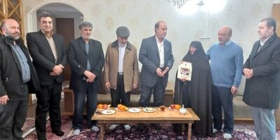 تجلیل بیمه دانا از مدیران ارشد آموزش و پرورش استان همدان
