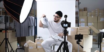 ۱۲۳ اینفلوئنسر ۲.۳ هزار میلیارد درآمد داشتند