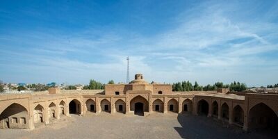 باغ شیخ، ایستاده در دروازه گردشگری جهان
