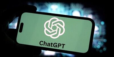 ۵ مورد خطرناک که هرگز نباید با ChatGPT به اشتراک بگذارید
