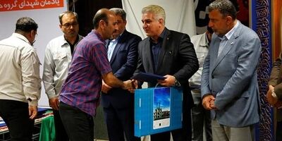 آیین شب خاطره و تجلیل از خانواده شهدای گروه سایپا