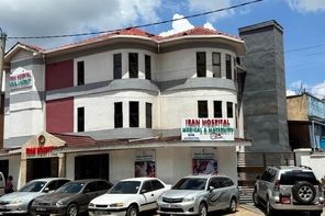 فعالیت ۱۵ مرکز درمانی هلال‌احمر در خارج از کشور 