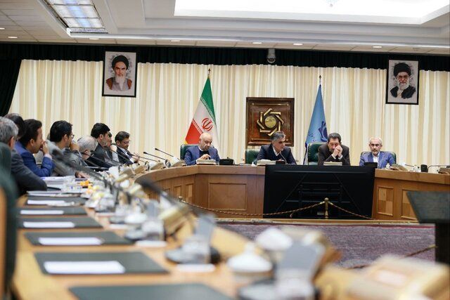 جلسه تیم اقتصادی دولت درباره سیاست‌های ارزی و معیشتی مردم