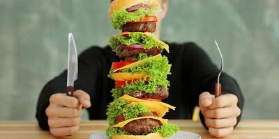 چند توصیه کاربردی برای مقابله با پرخوری عصبی
