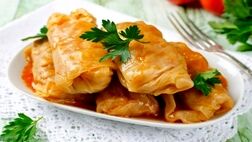 آشنایی با طرز تهیه دلمه کلم برگ + فوت و فن
