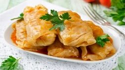 آشنایی با طرز تهیه دلمه کلم برگ + فوت و فن
