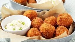 طرز تهیه توپک مرغ پنیری سوخاری و برشته
