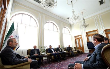 دیدار لاریجانی با مدیران بیمه مرکزی